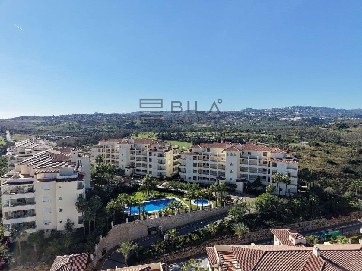 2 soverom Leilighet til salgs i La Cala Hills med svømmebasseng garasje - € 345 000 (Ref: 9609680)