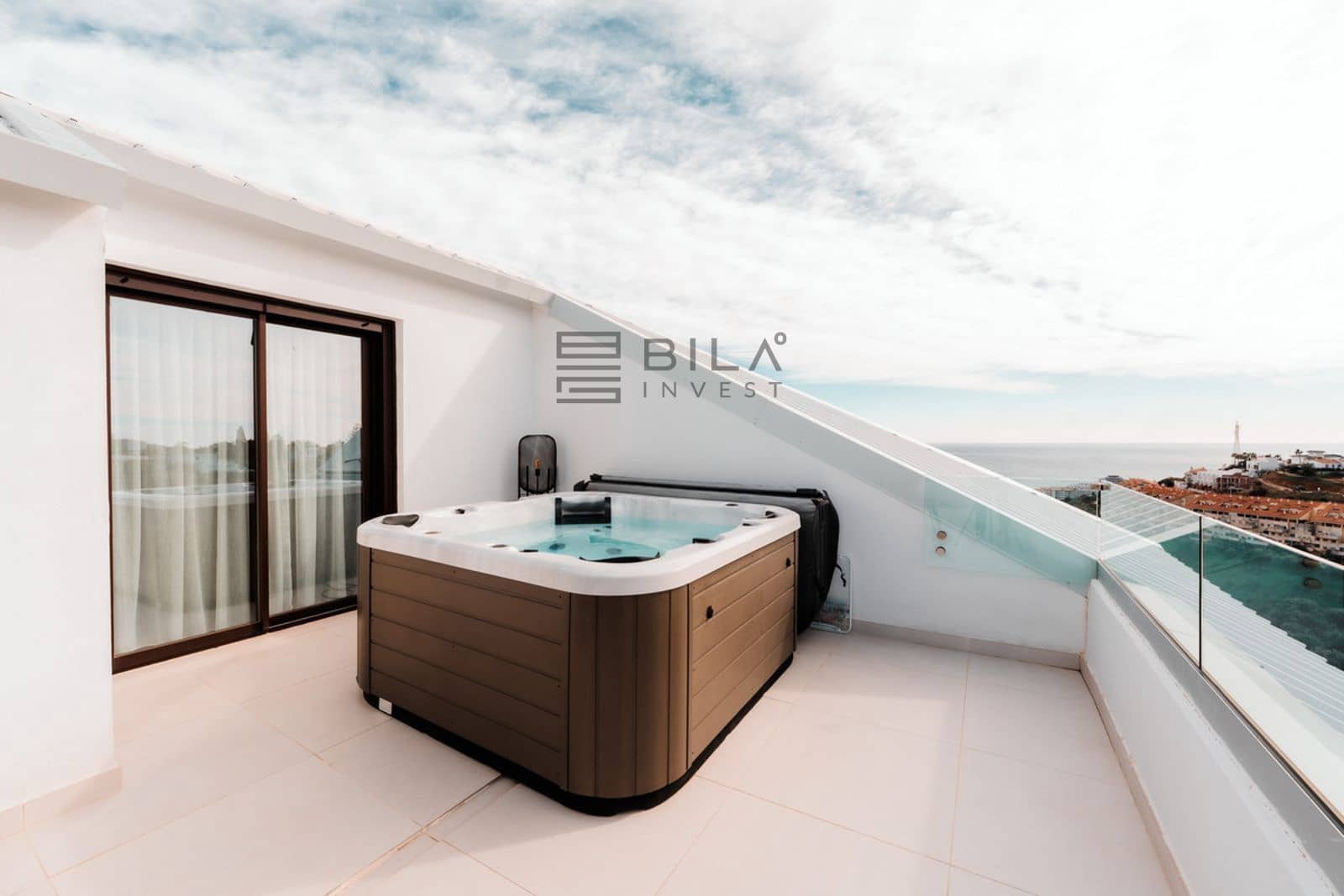 2 soveværelse Penthouse til salg i Carvajal med swimmingpool garage - € 999.000 (Ref: 9609684)