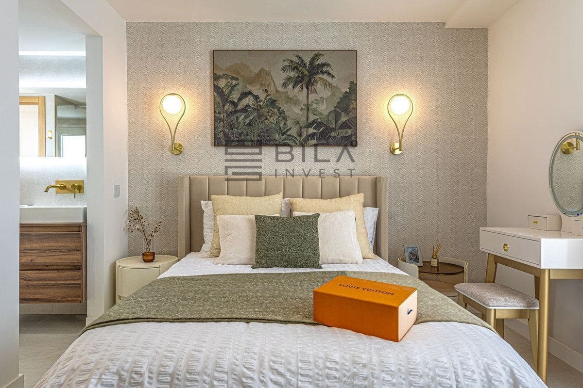 3 soveværelse Villa til salg i Riviera del Sol med swimmingpool garage - € 1.450.000 (Ref: 9609689)