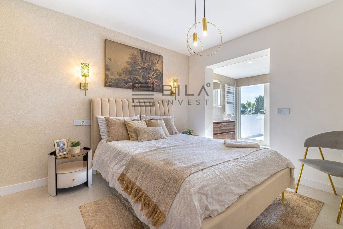 3 soveværelse Villa til salg i Riviera del Sol med swimmingpool garage - € 1.450.000 (Ref: 9609689)