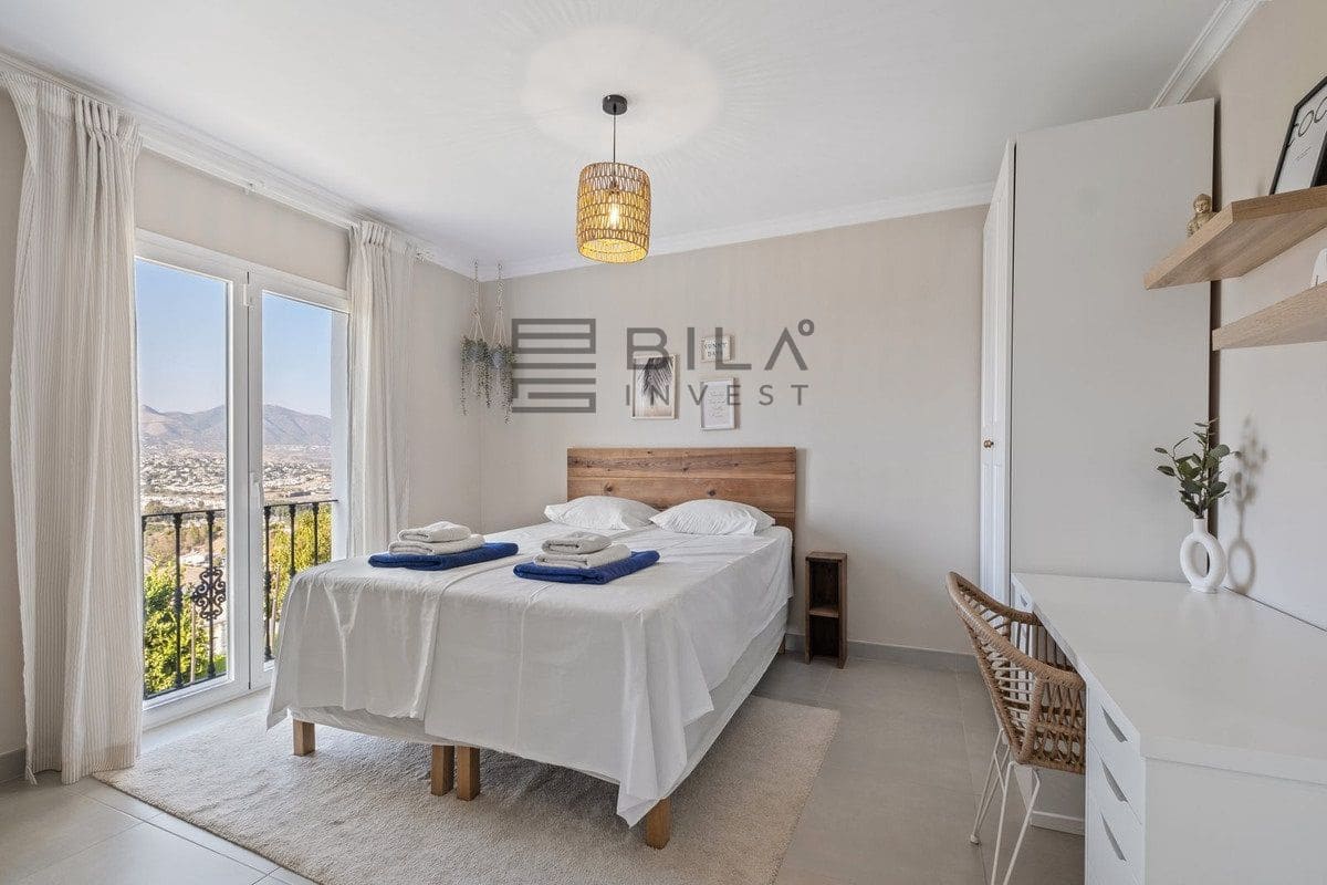 6 soverom Villa til salgs i Cerro del Aguila med svømmebasseng garasje - € 1 390 000 (Ref: 9609690)