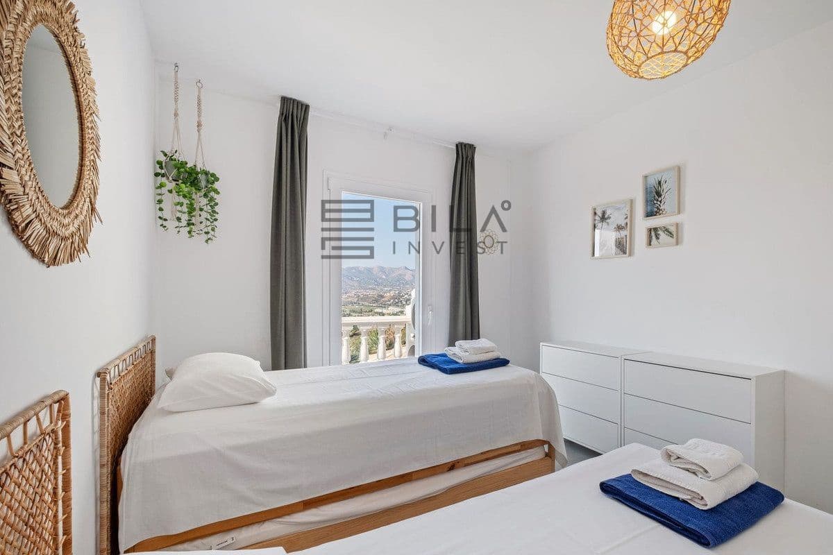 6 soverom Villa til salgs i Cerro del Aguila med svømmebasseng garasje - € 1 390 000 (Ref: 9609690)