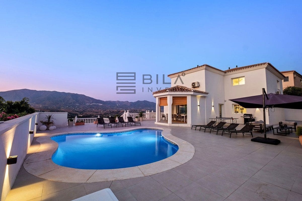 6 soverom Villa til salgs i Cerro del Aguila med svømmebasseng garasje - € 1 390 000 (Ref: 9609690)