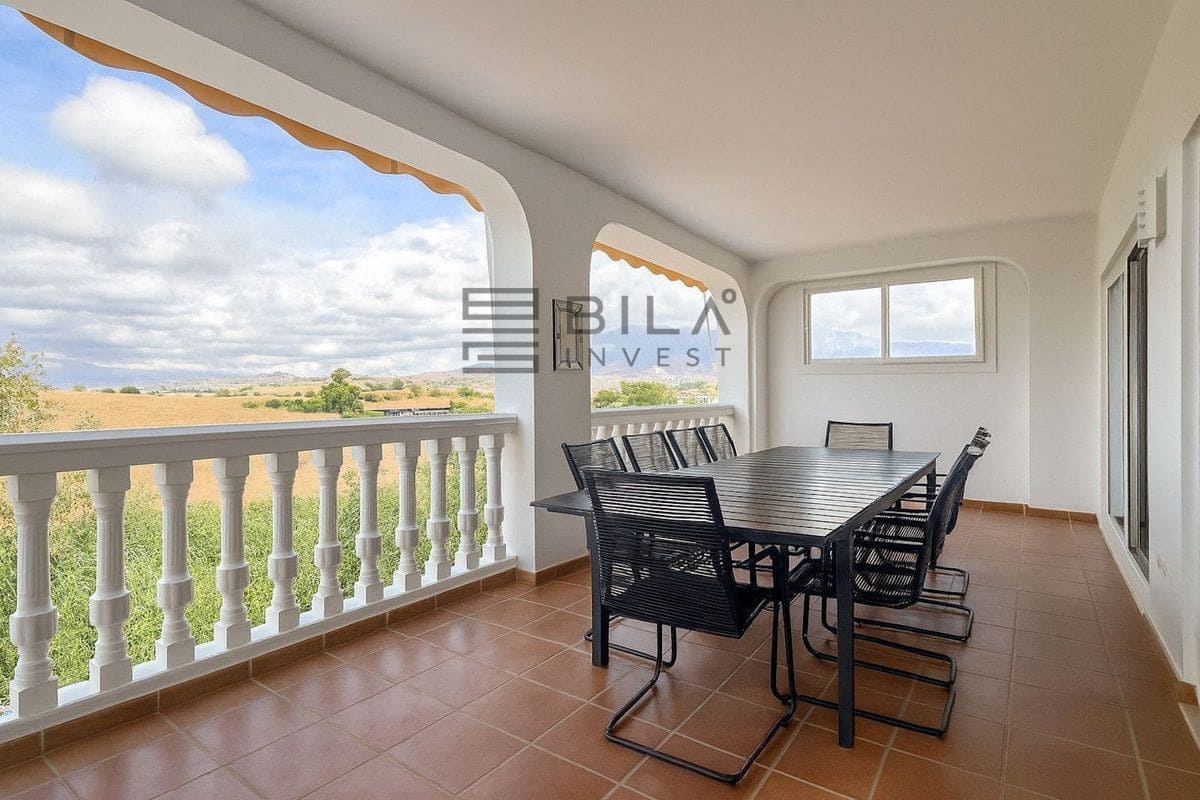 4 soverom Villa til salgs i Cerro del Aguila med svømmebasseng garasje - € 995 000 (Ref: 9609691)