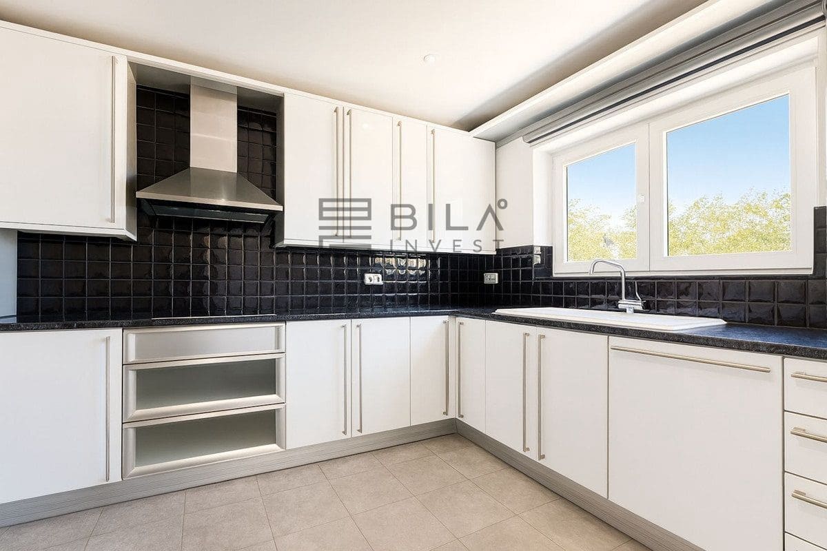 4 soverom Villa til salgs i Cerro del Aguila med svømmebasseng garasje - € 995 000 (Ref: 9609691)