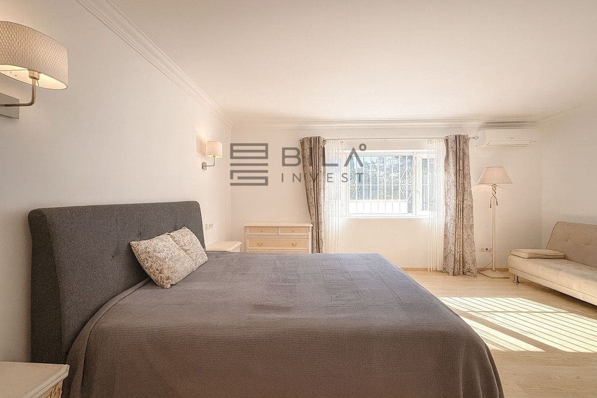 4 soverom Villa til salgs i Cerro del Aguila med svømmebasseng garasje - € 995 000 (Ref: 9609691)