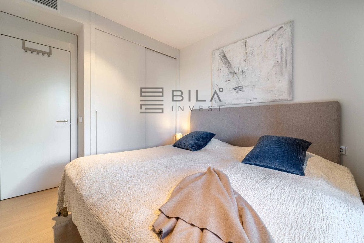 2 bedroom Flat for sale in Fuengirola with pool garage - € 649,000 (Ref: 9609692)