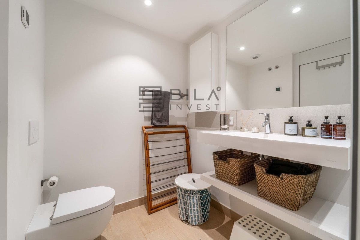 2 bedroom Flat for sale in Fuengirola with pool garage - € 649,000 (Ref: 9609692)