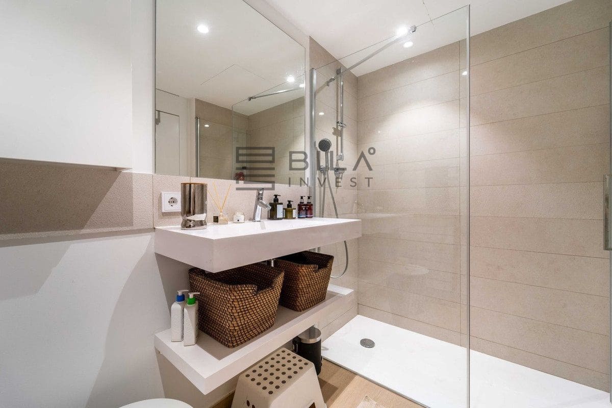 2 bedroom Flat for sale in Fuengirola with pool garage - € 649,000 (Ref: 9609692)