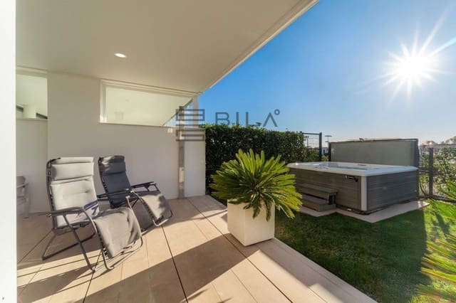 2 bedroom Flat for sale in El Higuerón, Fuengirola with pool garage - € 649,000 (Ref: 9609692)