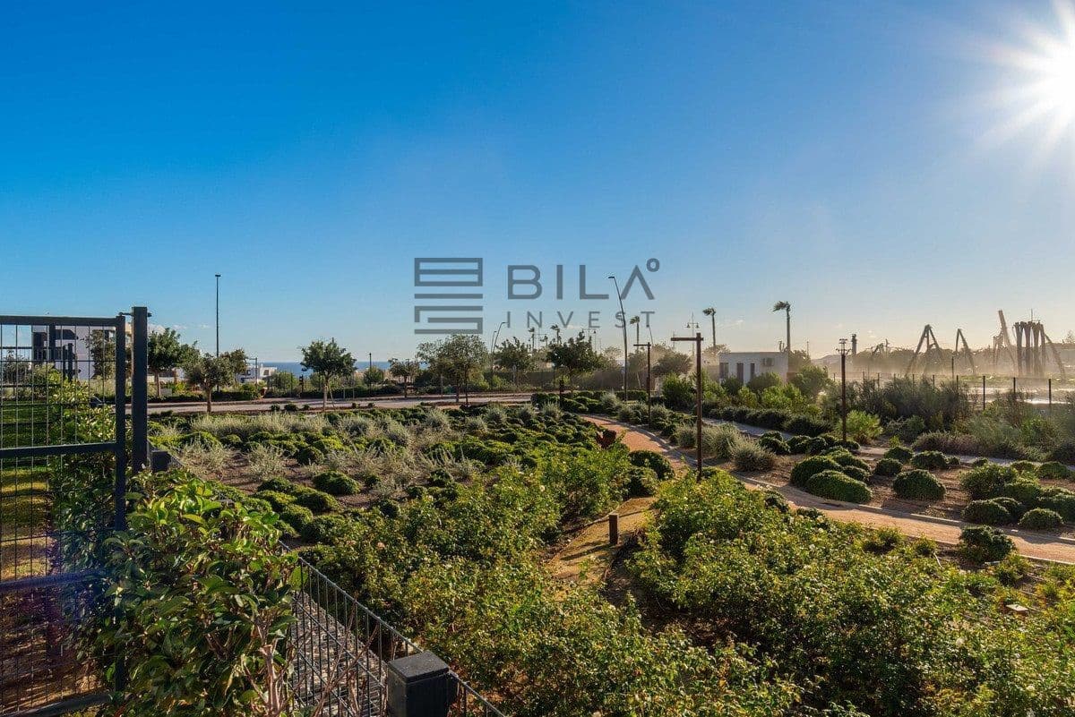 2 bedroom Flat for sale in Fuengirola with pool garage - € 649,000 (Ref: 9609692)