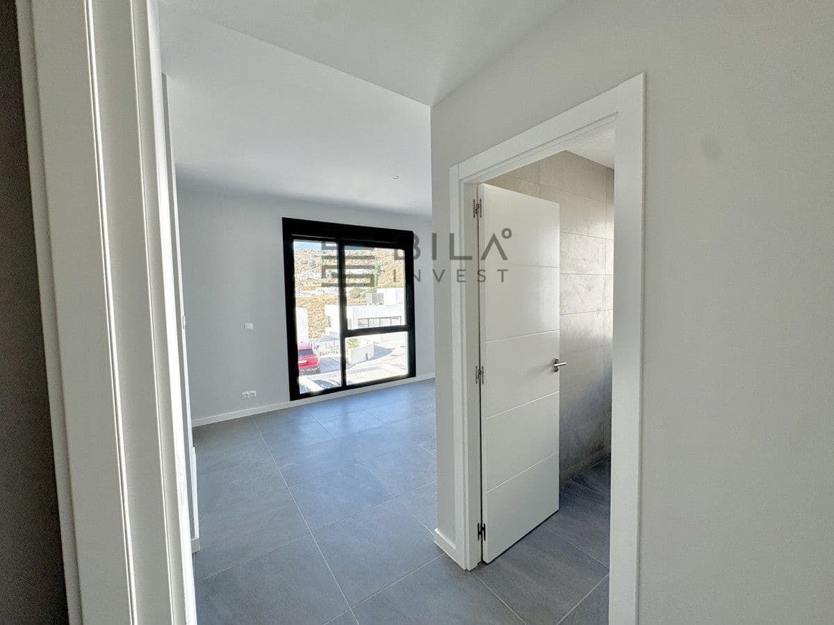 4 chambre Maison de Ville à vendre à Riviera del Sol avec piscine - 650 000 € (Ref: 9609694)