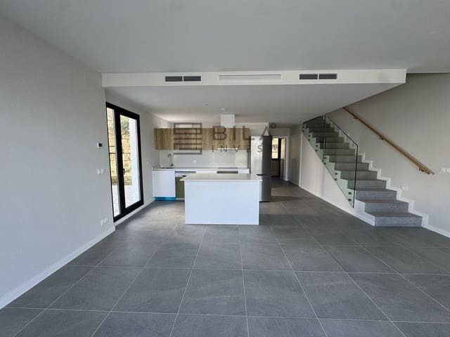 4 chambre Maison de Ville à vendre à Riviera del Sol, Mijas avec piscine - 650 000 € (Ref: 9609694)