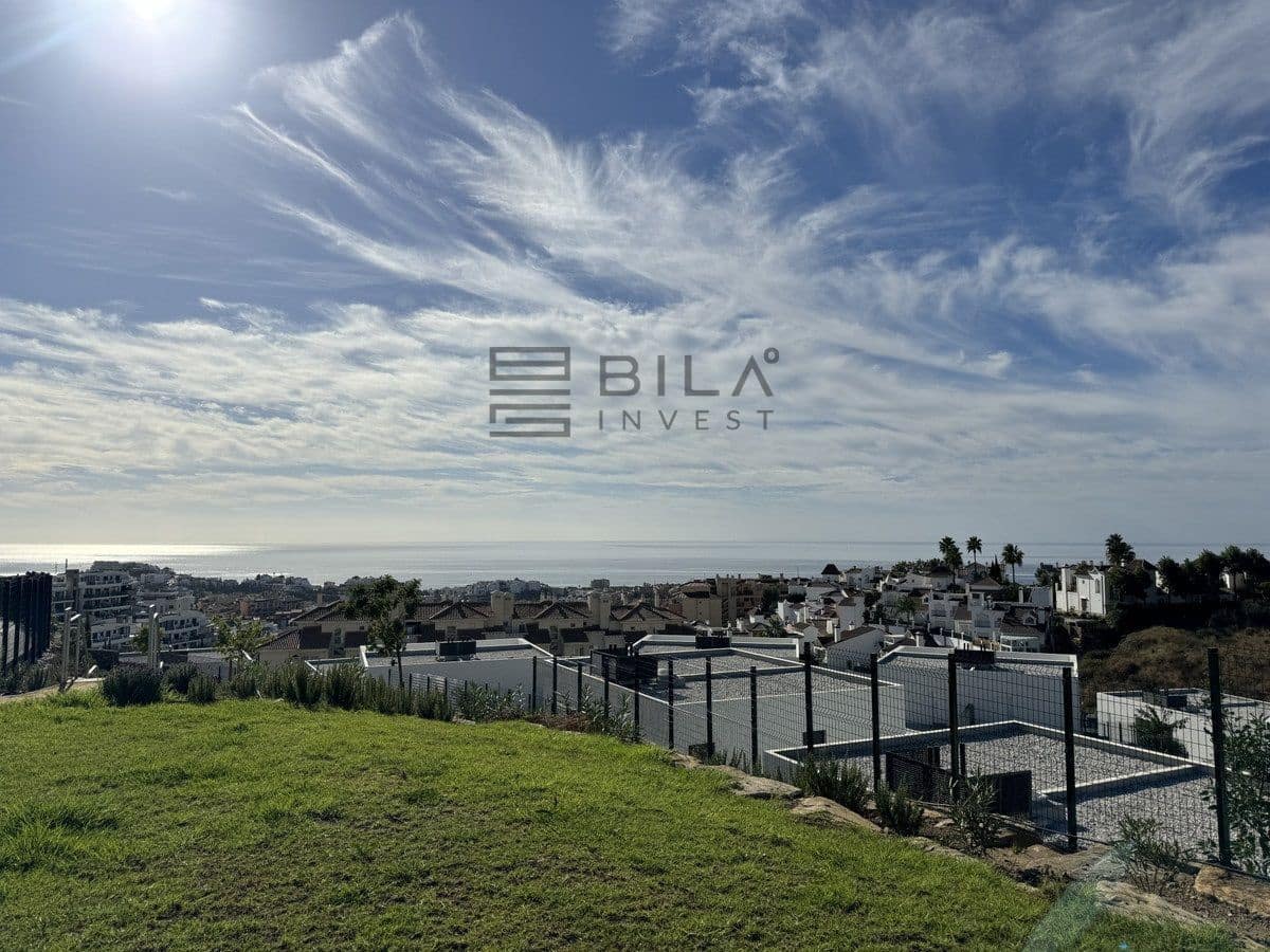 4 chambre Maison de Ville à vendre à Riviera del Sol avec piscine - 650 000 € (Ref: 9609694)