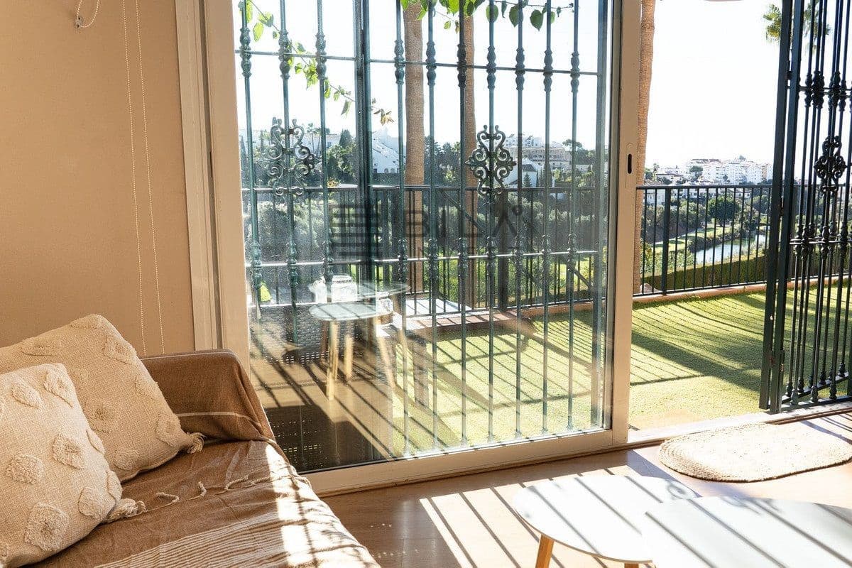 Piso de 1 habitación en Riviera del Sol en venta con piscina garaje - 289.000 € (Ref: 9609695)