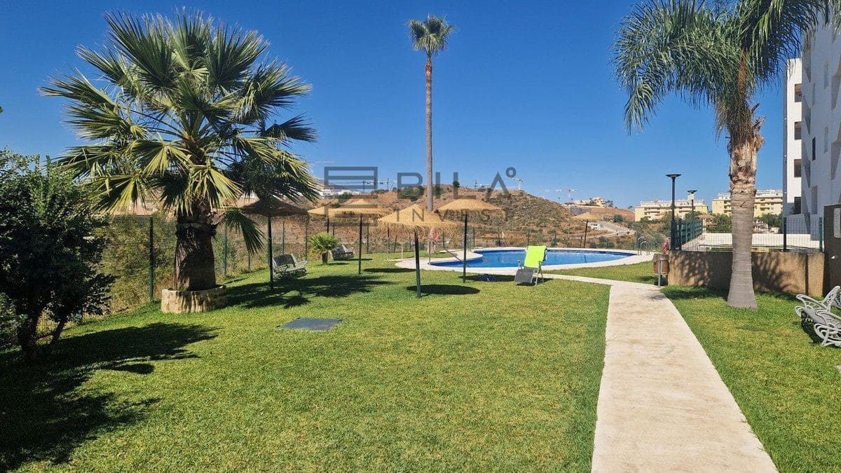 2 sovrum Lägenhet till salu i Miraflores med pool - 325 000 € (Ref: 9609698)