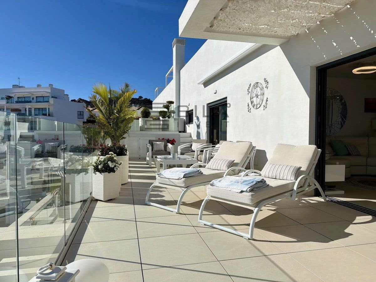 2 makuuhuone Kattohuoneisto myytävänä paikassa La Cala de Mijas mukana uima-altaan - 995 000 € (Ref: 9609700)