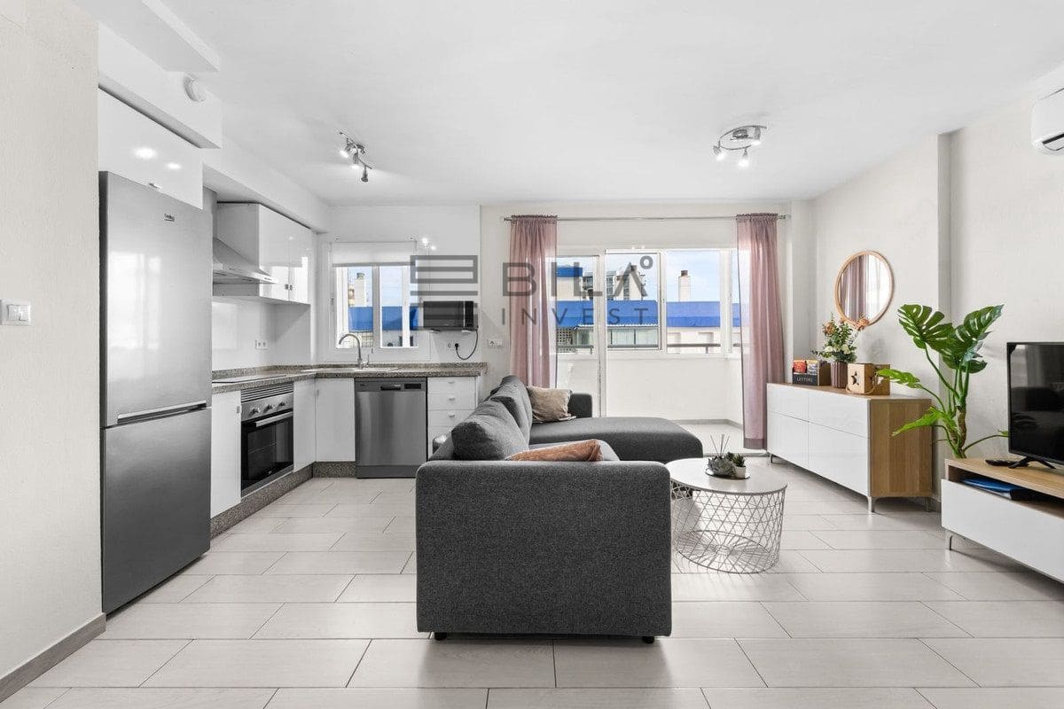 3 soveværelse Lejlighed til salg i Benalmadena Costa med swimmingpool garage - € 429.000 (Ref: 9609701)