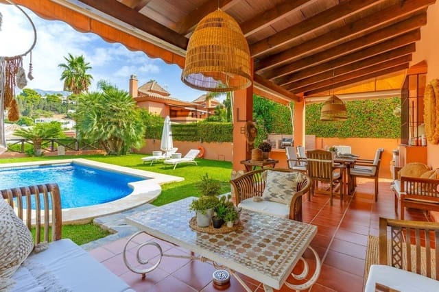 4 soveværelse Villa til salg i La Sierrezuela, Mijas med swimmingpool garage - € 1.449.000 (Ref: 9609705)