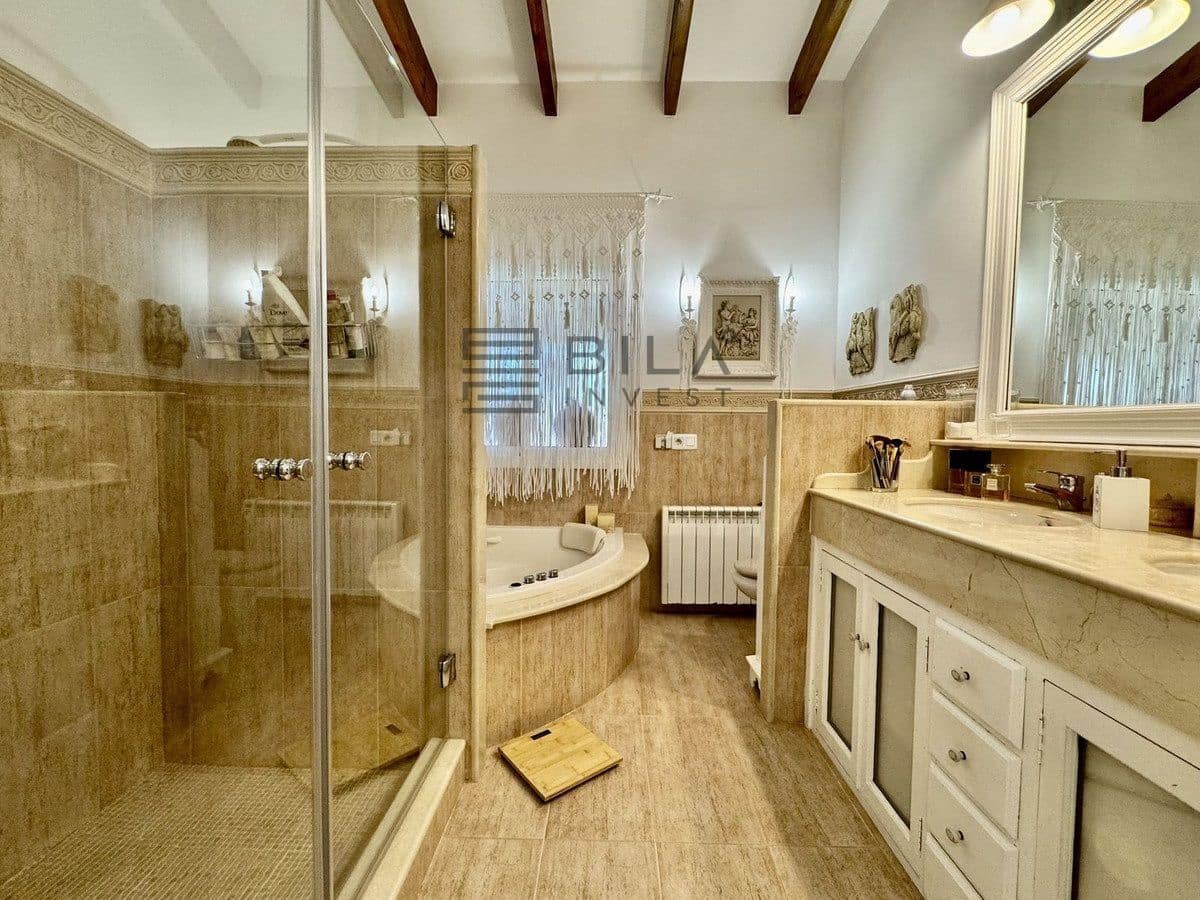 4 soverom Villa til salgs i La Sierrezuela med svømmebasseng garasje - € 1 449 000 (Ref: 9609705)