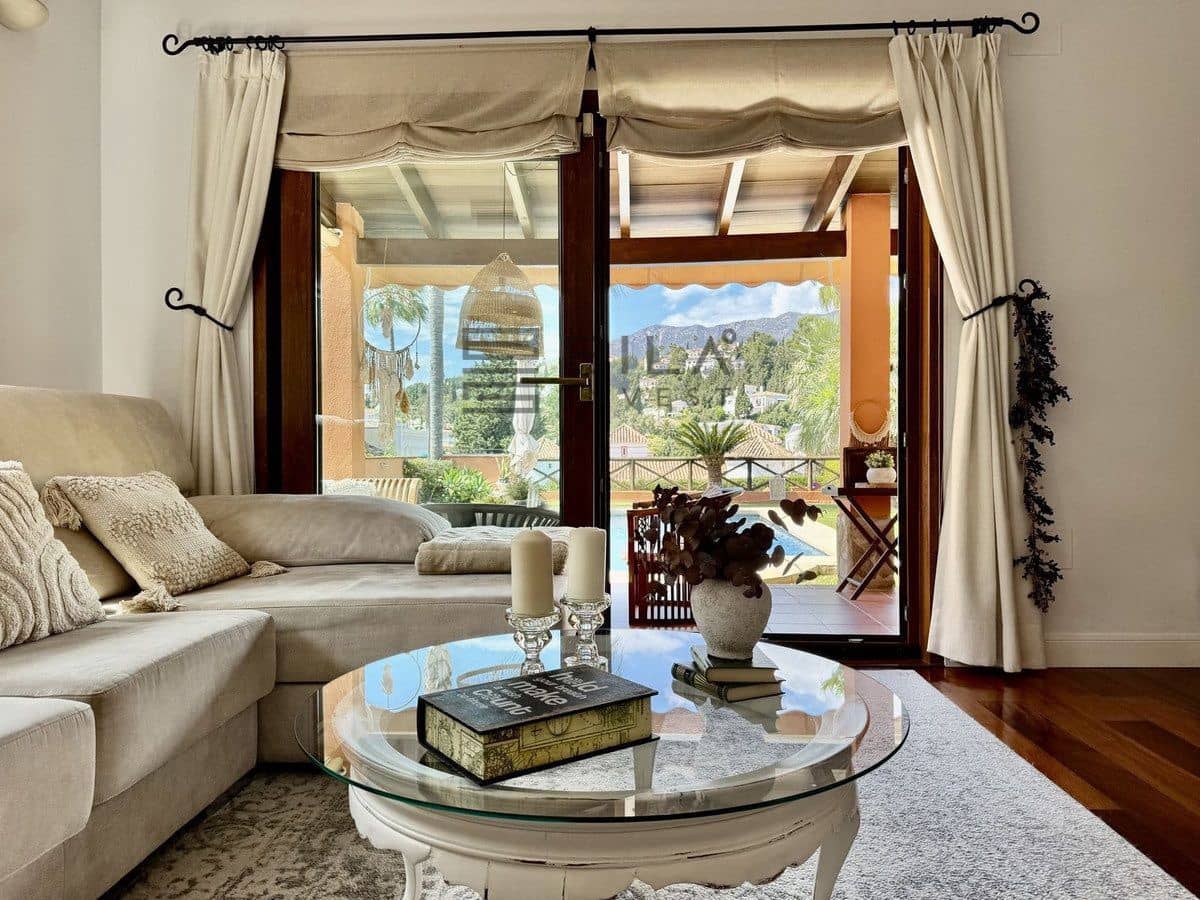 4 soverom Villa til salgs i La Sierrezuela med svømmebasseng garasje - € 1 449 000 (Ref: 9609705)