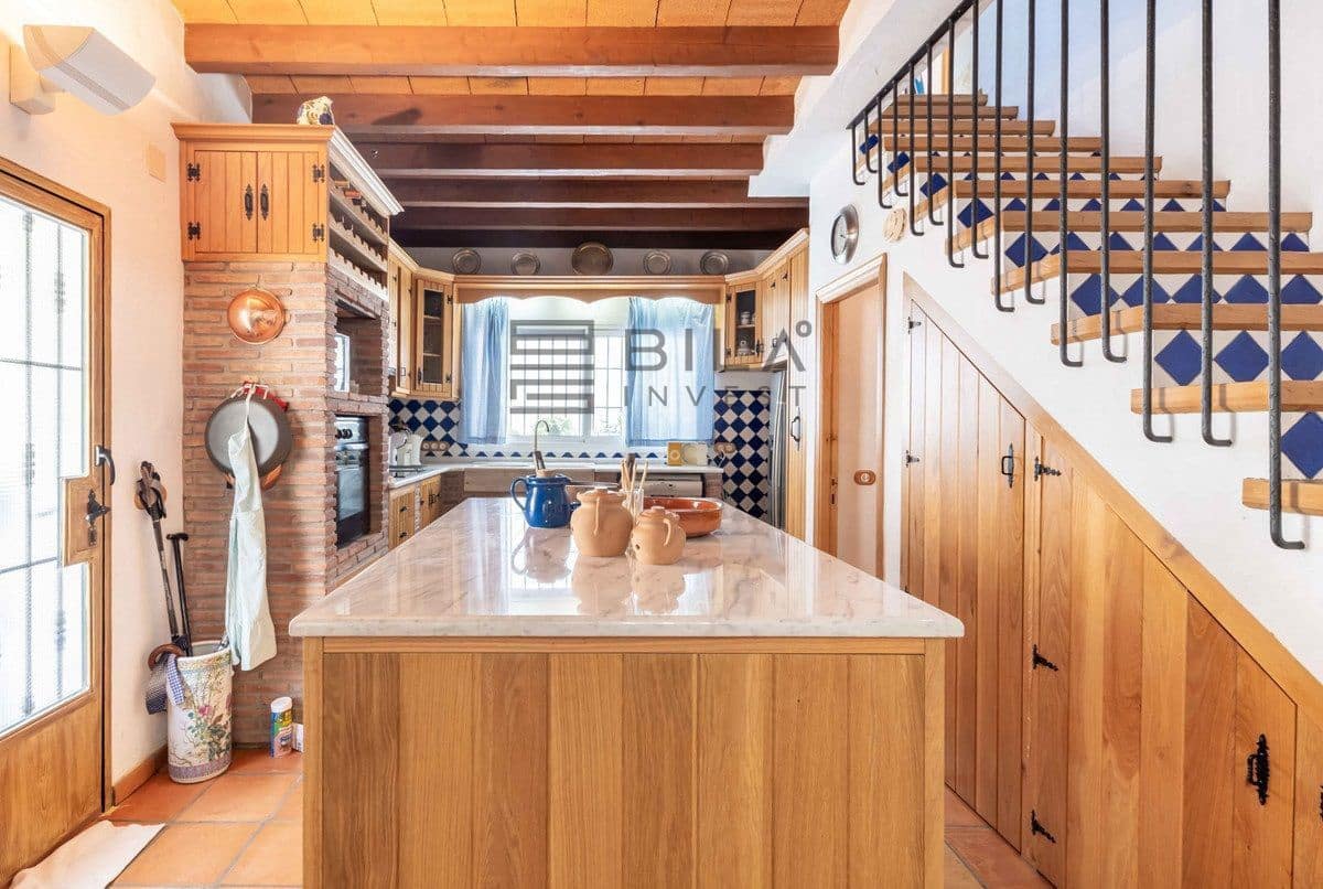 5 soverom Villa til salgs i Mijas med svømmebasseng garasje - € 1 450 000 (Ref: 9609707)