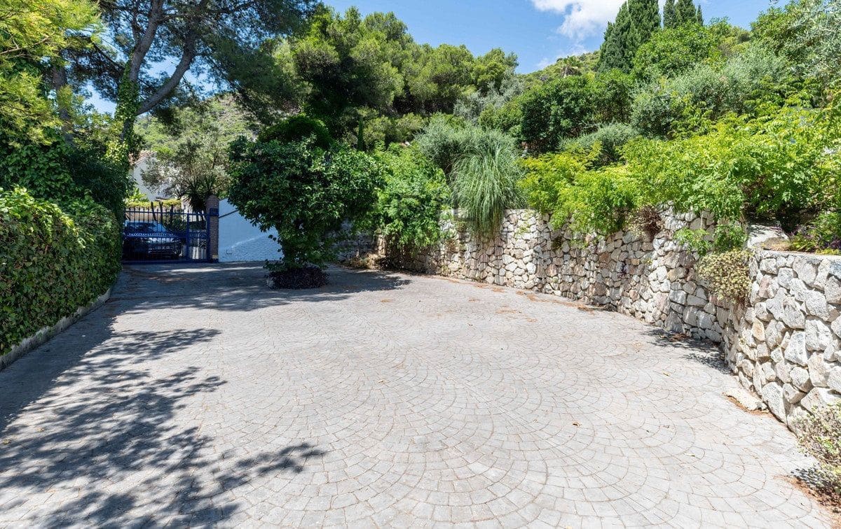 5 soverom Villa til salgs i Mijas med svømmebasseng garasje - € 1 450 000 (Ref: 9609707)
