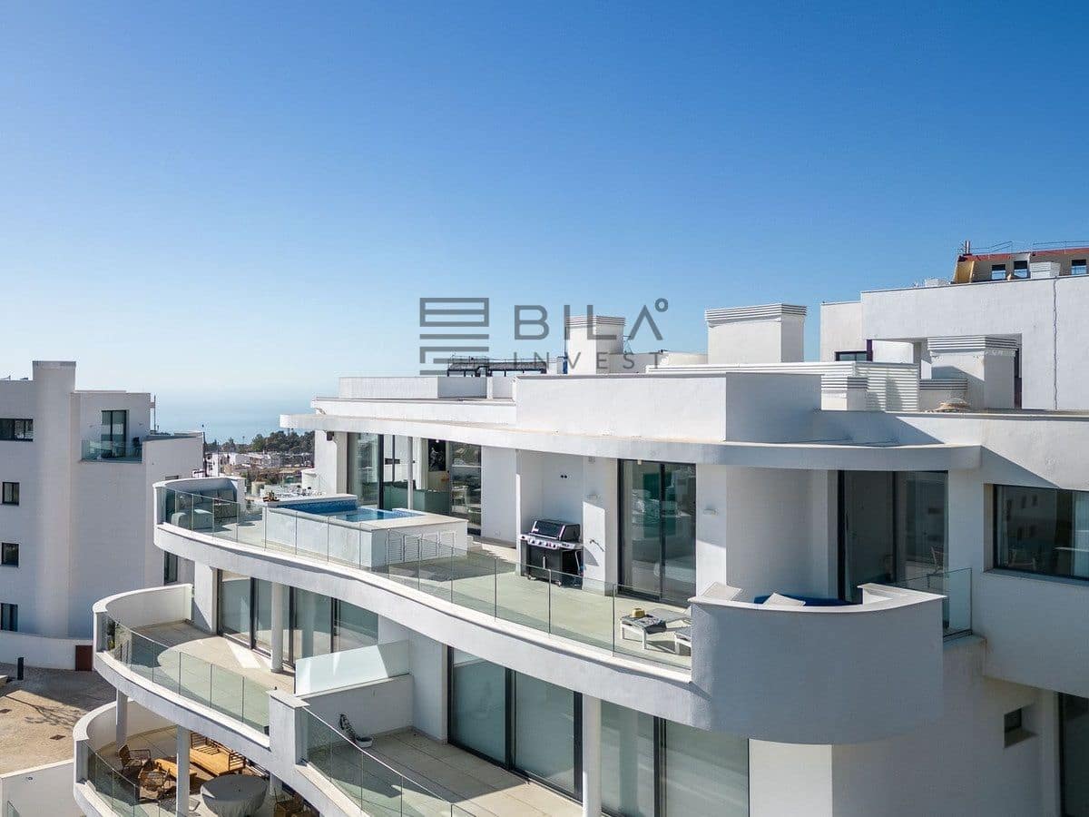 3 soveværelse Penthouse til salg i Fuengirola med swimmingpool - € 1.499.000 (Ref: 9609708)