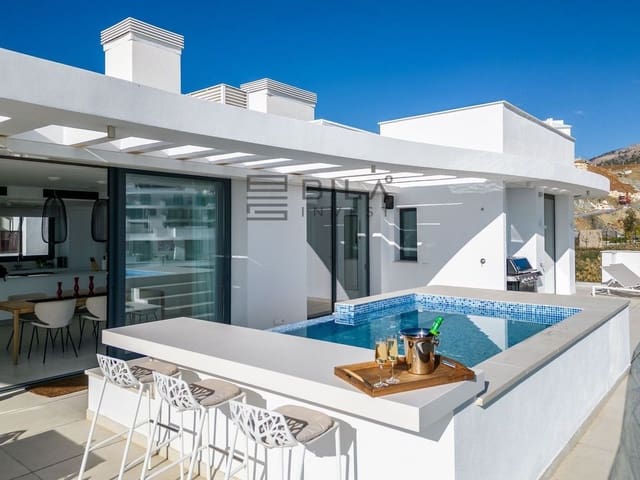 3 soveværelse Penthouse til salg i El Higuerón, Fuengirola med swimmingpool - € 1.499.000 (Ref: 9609708)