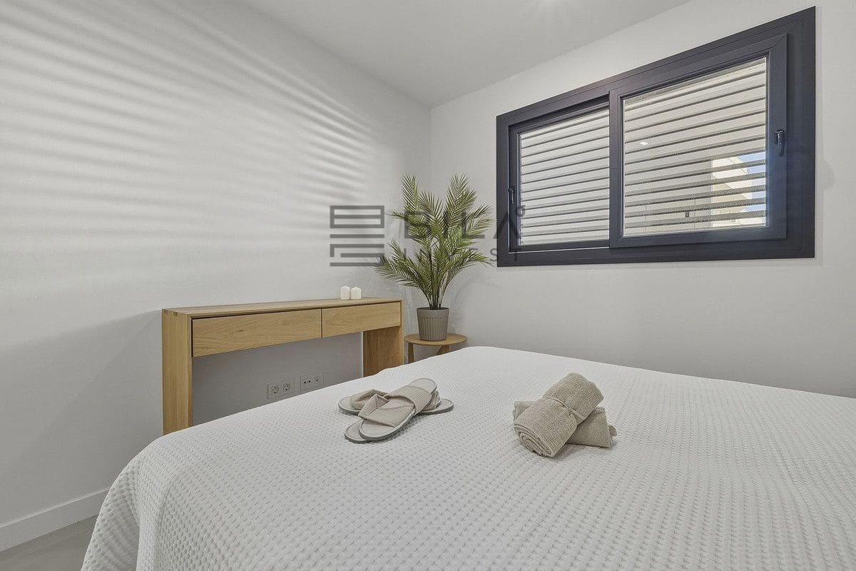 2 Zimmer Wohnung zu verkaufen in Fuengirola mit Pool Garage - 420.000 € (Ref: 9609711)