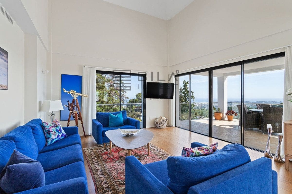 3 bedroom Villa for sale in Mijas with pool garage - € 1,445,000 (Ref: 9609712)