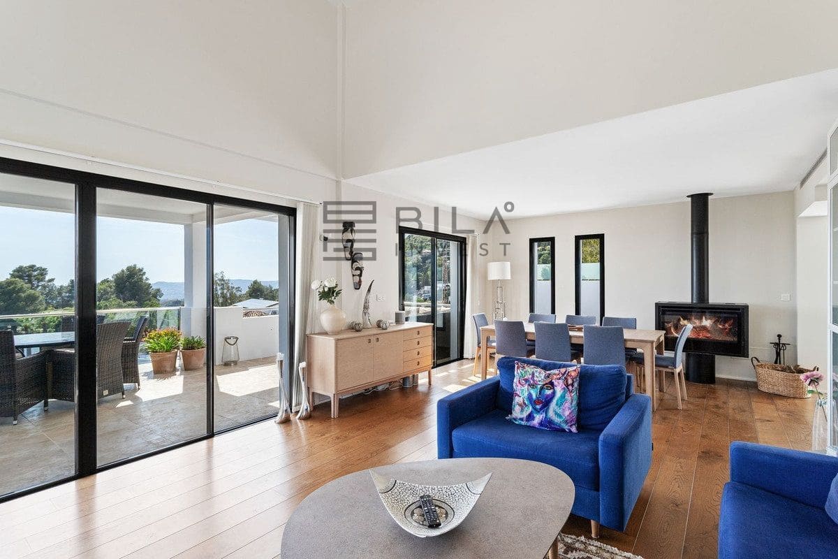 3 bedroom Villa for sale in Mijas with pool garage - € 1,445,000 (Ref: 9609712)