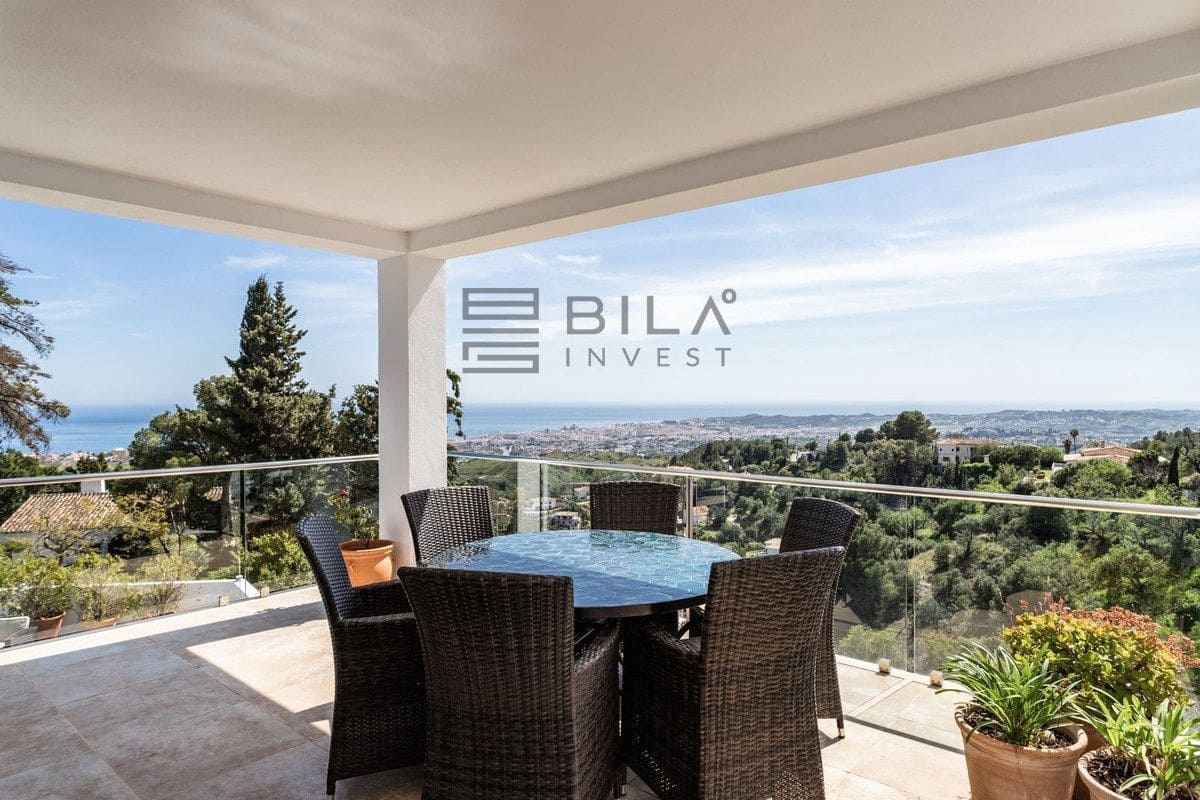 3 bedroom Villa for sale in Mijas with pool garage - € 1,445,000 (Ref: 9609712)