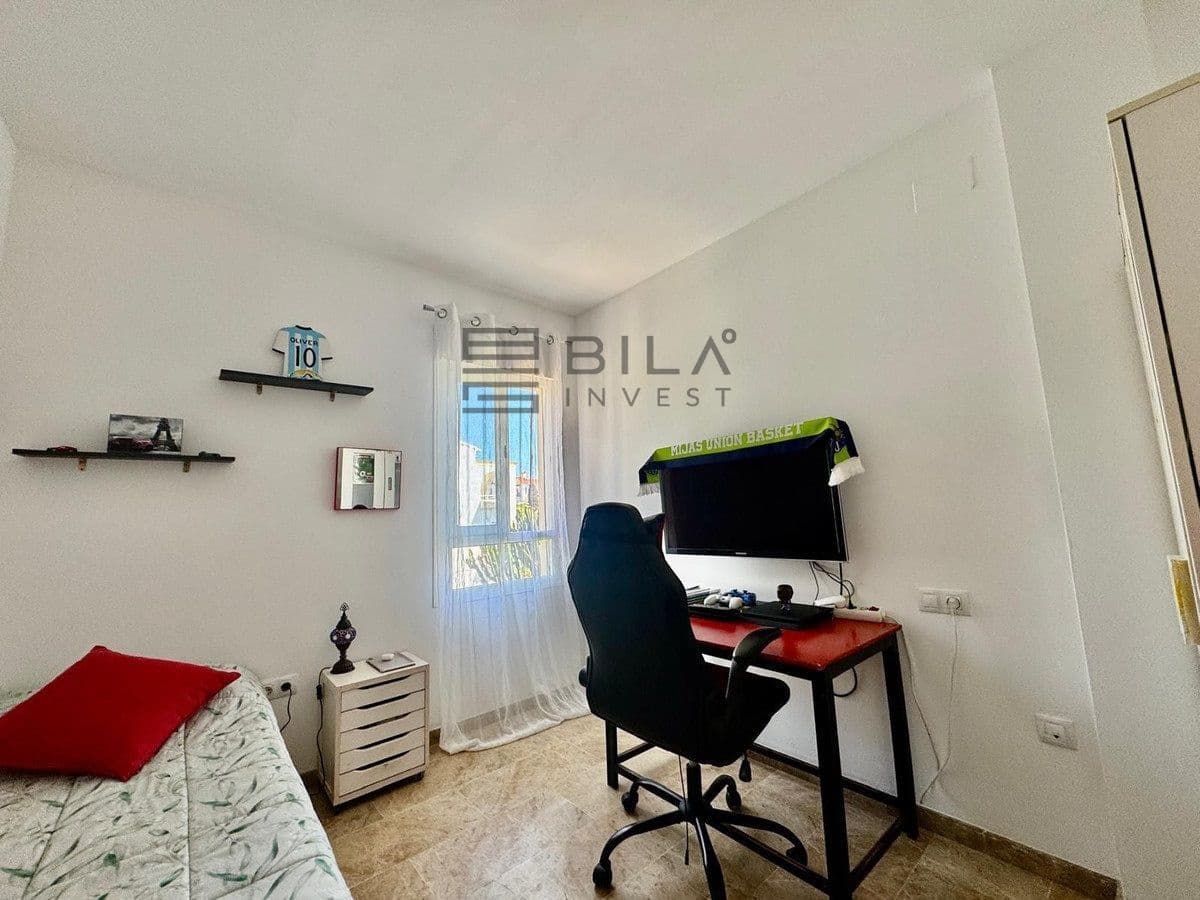 3 slaapkamer Flat te koop in Riviera del Sol met zwembad garage - € 289.000 (Ref: 9609714)
