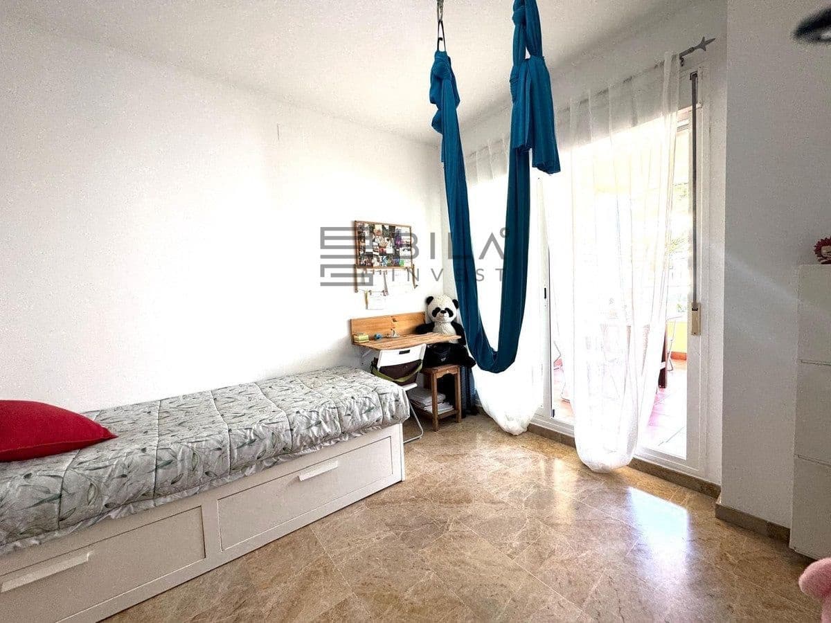 3 slaapkamer Flat te koop in Riviera del Sol met zwembad garage - € 289.000 (Ref: 9609714)