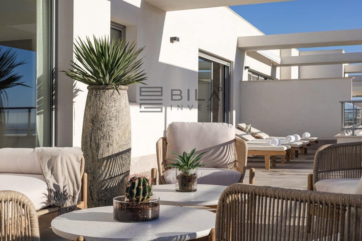 3 camera da letto Attico in vendita in El Chaparral con piscina - 795.000 € (Rif: 9609716)