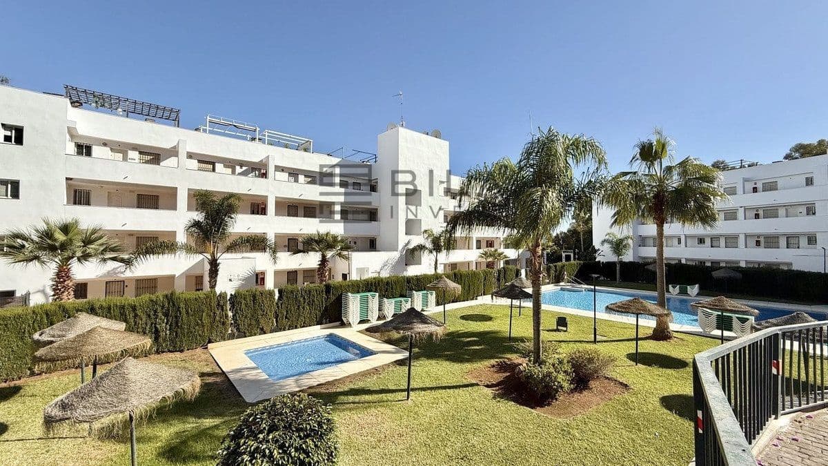 2 sovrum Lägenhet till salu i Miraflores med pool garage - 270 000 € (Ref: 9609717)