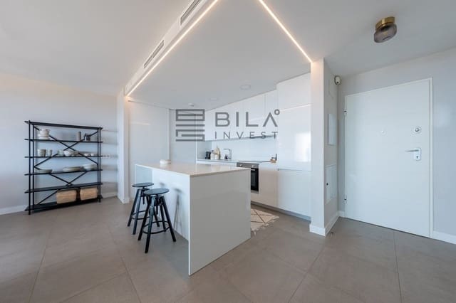 Piso de 2 habitaciones en Benalmádena en venta con piscina garaje - 575.000 € (Ref: 9609720)
