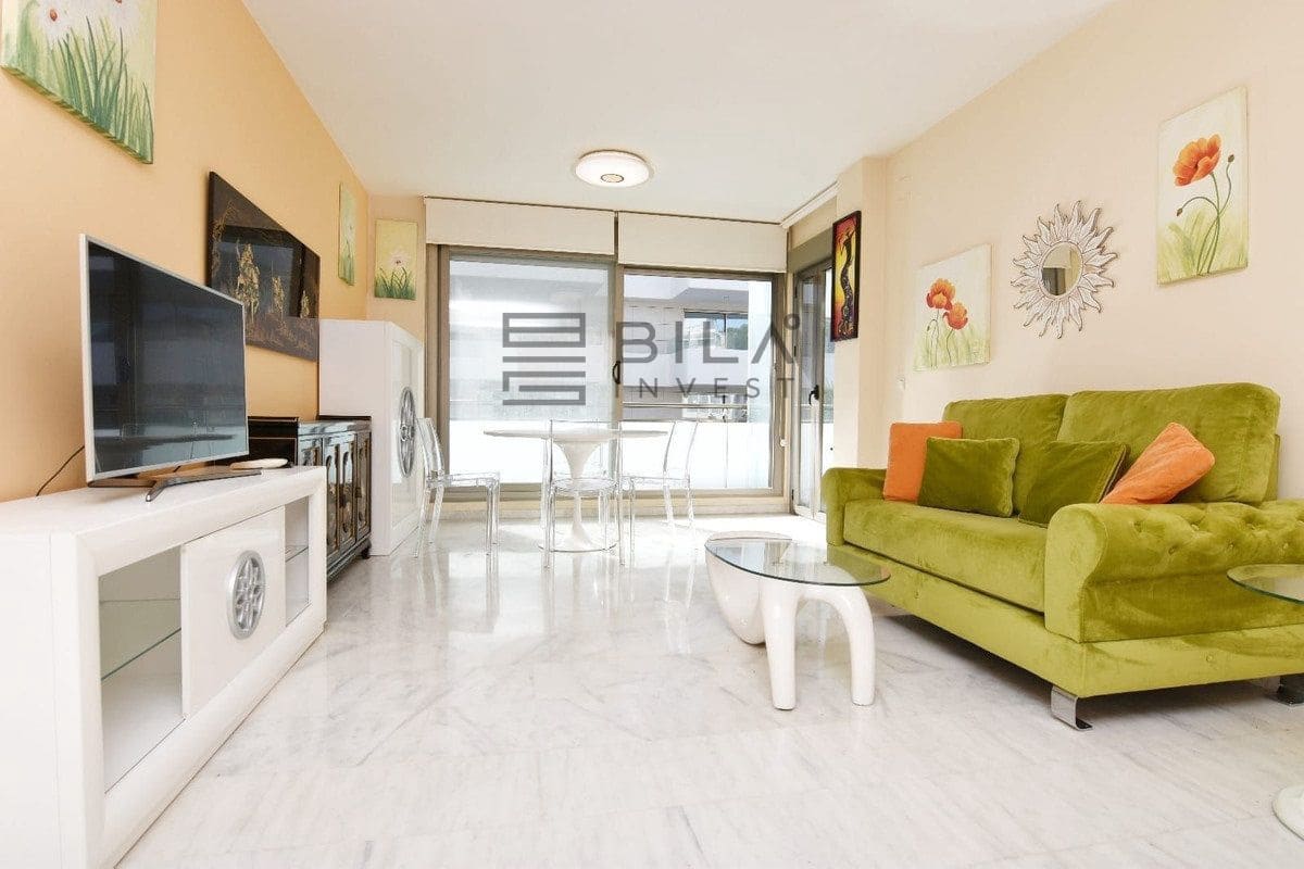 1 slaapkamer Flat te koop in Benalmadena met zwembad - € 280.000 (Ref: 9609722)