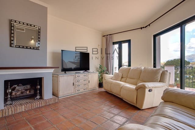 3 soveværelse Villa til salg i Riviera del Sol, Mijas med swimmingpool - € 700.000 (Ref: 9609726)