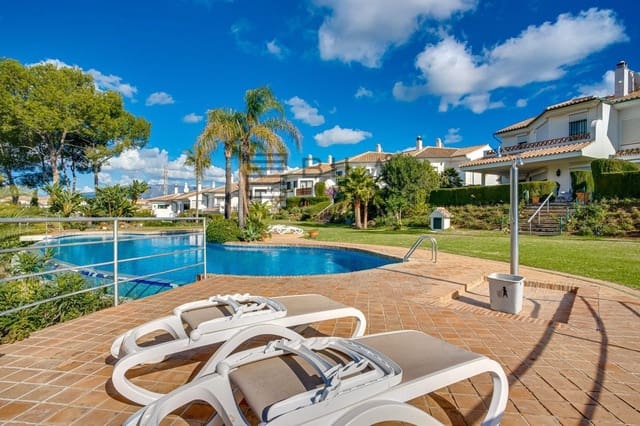 3 soveværelse Villa til salg i Riviera del Sol, Mijas med swimmingpool - € 700.000 (Ref: 9609726)