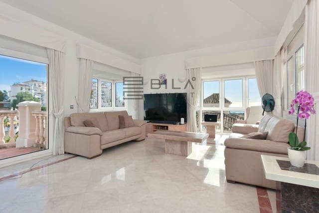 3 bedroom Villa for sale in Calahonda, Mijas with pool garage - € 1,285,000 (Ref: 9609732)