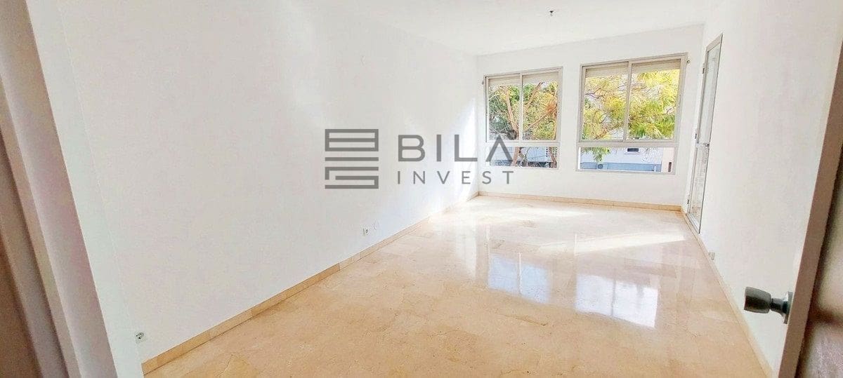 Piso de 3 habitaciones en Fuengirola en venta con piscina - 465.000 € (Ref: 9609733)