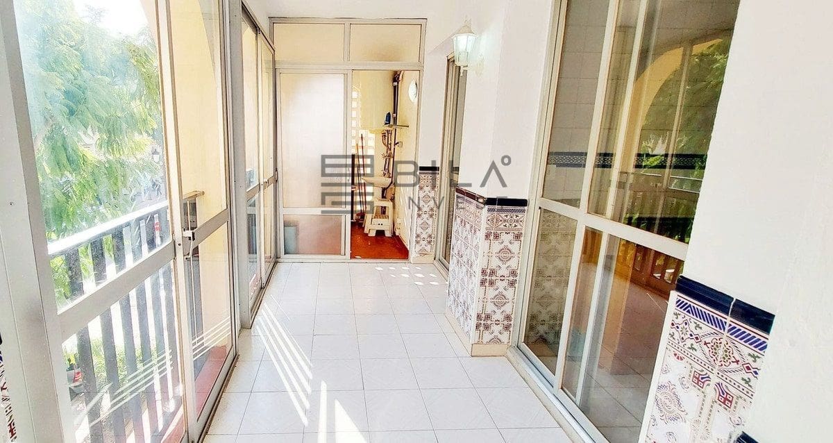 Piso de 3 habitaciones en Fuengirola en venta con piscina - 465.000 € (Ref: 9609733)