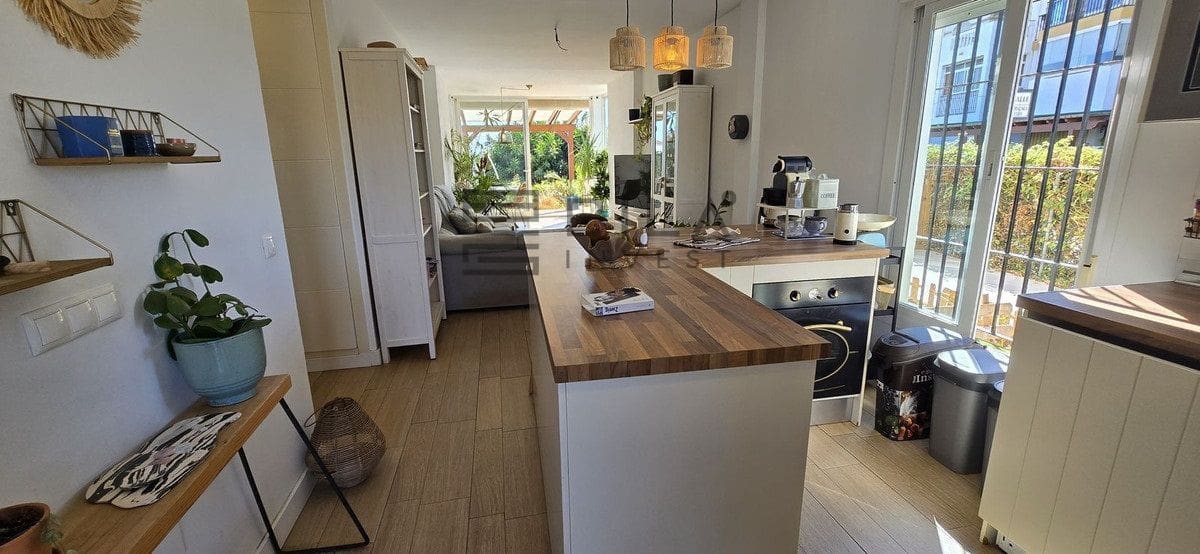 1 camera da letto Appartamento in vendita in El Faro con piscina - 255.000 € (Rif: 9609735)