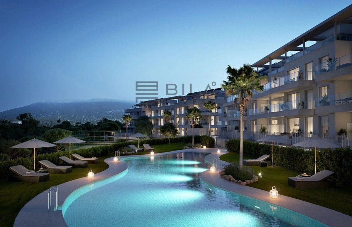 3 sypialnia Mieszkanie na sprzedaż w El Chaparral z basenem garażem - 575 000 € (Ref: 9609736)