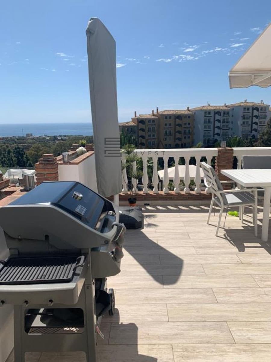 6 sypialnia Willa na sprzedaż w Calahonda z basenem garażem - 995 000 € (Ref: 9609740)