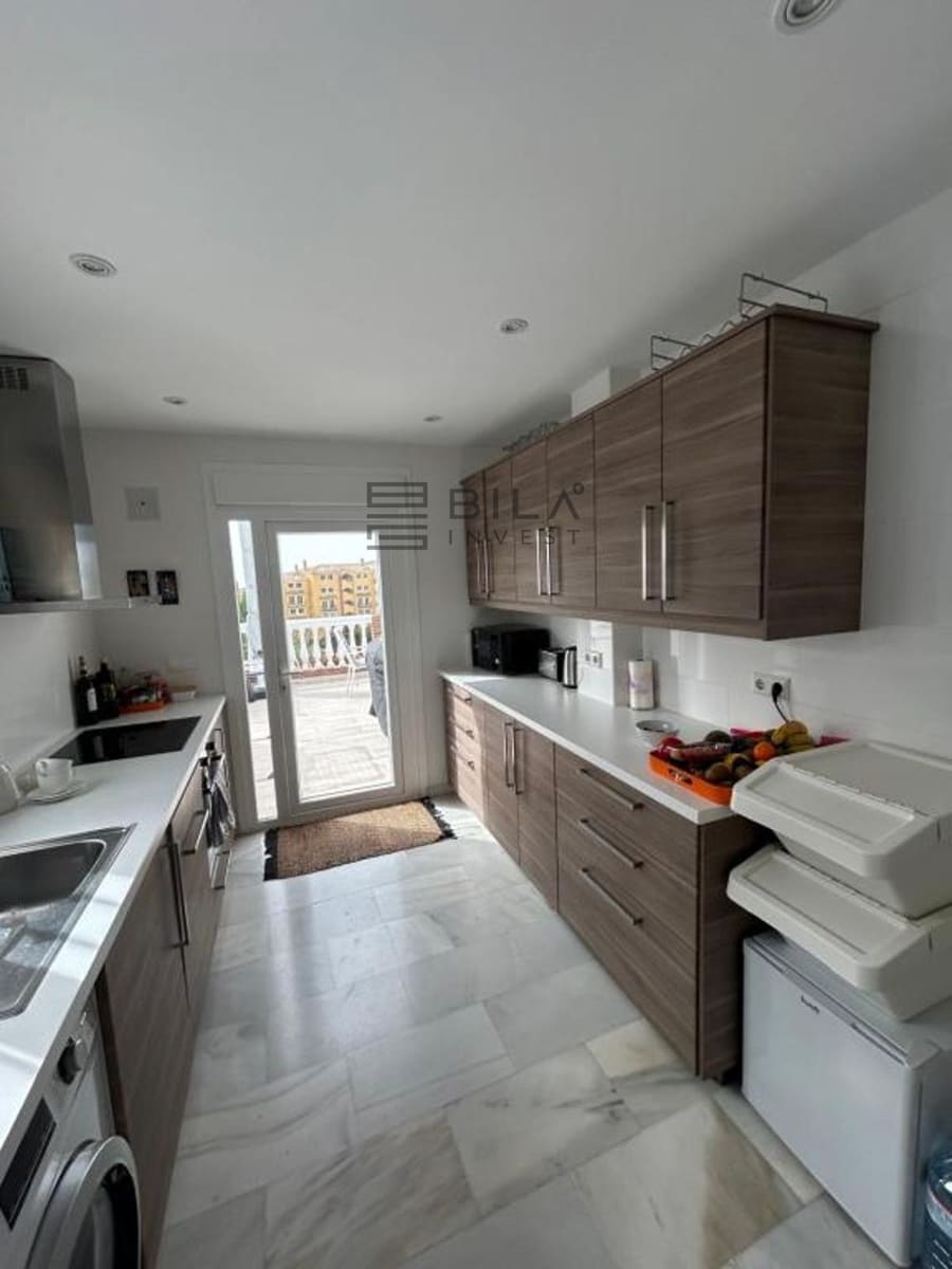 6 sypialnia Willa na sprzedaż w Calahonda z basenem garażem - 995 000 € (Ref: 9609740)