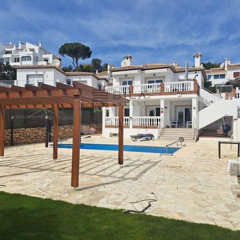 6 sypialnia Willa na sprzedaż w Calahonda, Mijas z basenem garażem - 995 000 € (Ref: 9609740)