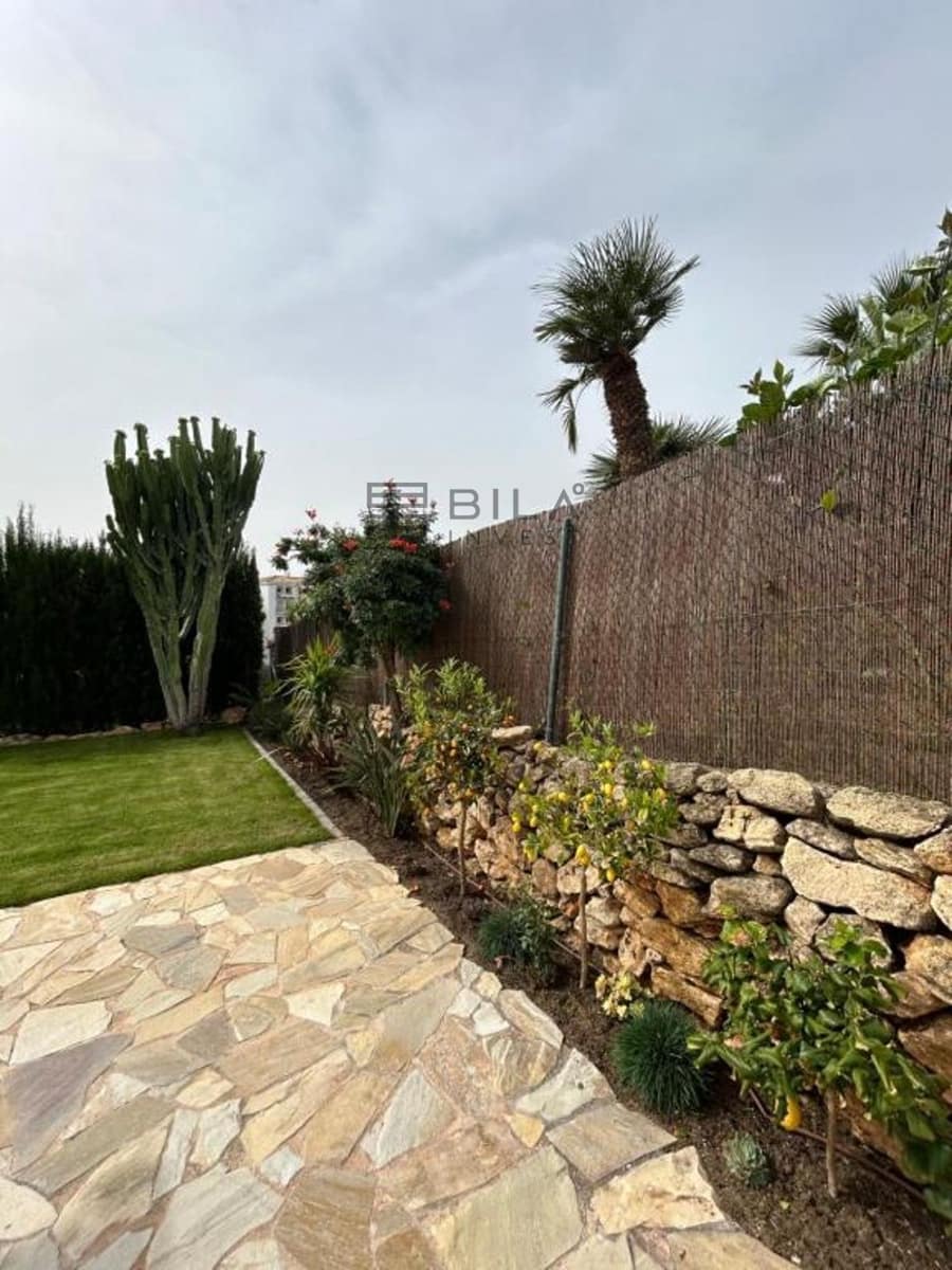 6 sypialnia Willa na sprzedaż w Calahonda z basenem garażem - 995 000 € (Ref: 9609740)